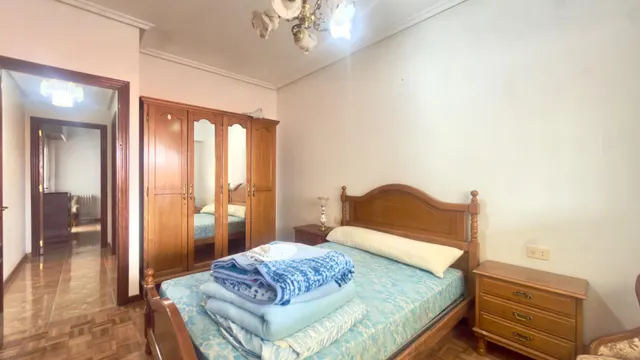 Piso de 4 Dormitorios con Terraza Esquinera de 35 m2 - Centro Villa — 33