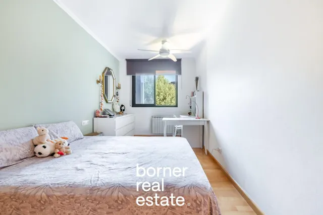 Piso en venta en Calle de Josep Puig i Cadafalch — 34