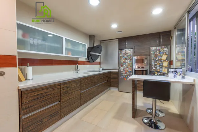 Espacio, confort y calidad: magnífica vivienda unifamiliar adosada — 14