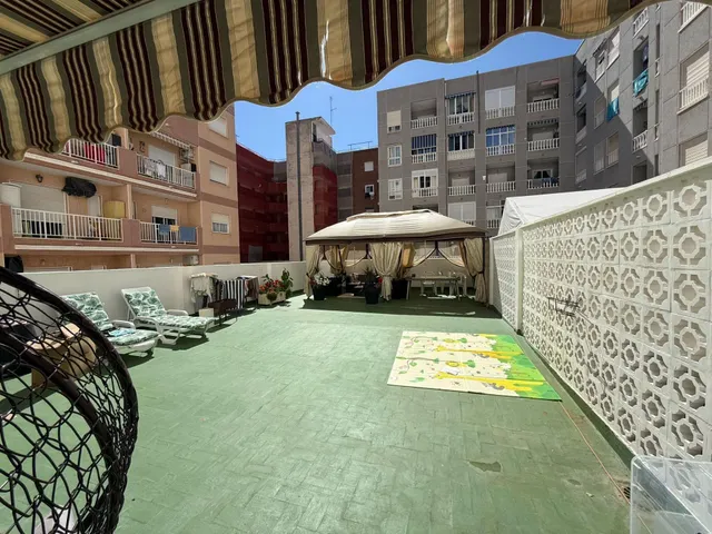 Apartamento con dos terrazas en Torrevieja — 23