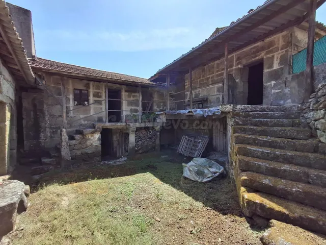 Casa de piedra para restaurar en San Cristóbal de Cea - foto 3