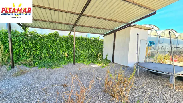 CASA CON TERRENO RÚSTICA DE TRES DORMITORIOS ZONA PICO PLATA - foto 3