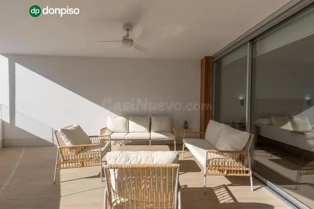 Piso con gran terraza y vistas al Campo de Golf - foto 2