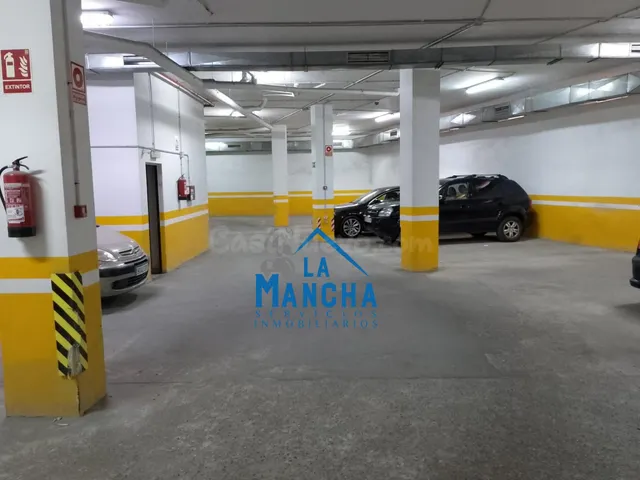 *23.000€* inmobiliaria la mancha vende plaza de garaje en zona san pablo de Albacete — 4