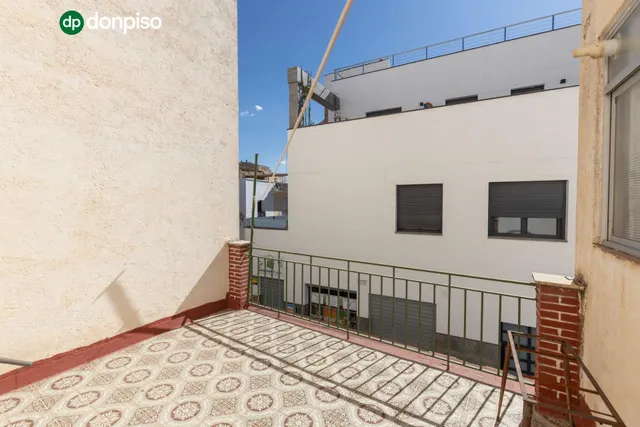Edificio con gran potencial de inversión en La Zubia — 35