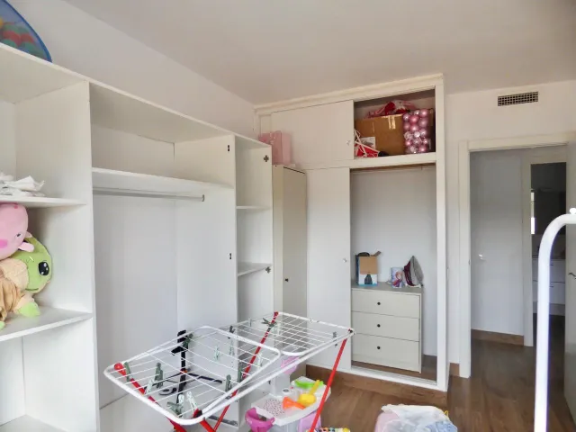 ¡Espectacular Piso en Blanes, Listo para Entrar a Vivir! ️✨ — 11