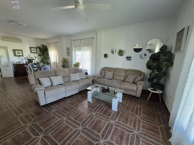 SE VENDE ESTUPENDO CHALET EN ARCOS DE LA FRONTERA (CARRETERA ARCOS - EL BOSQUE) — 9