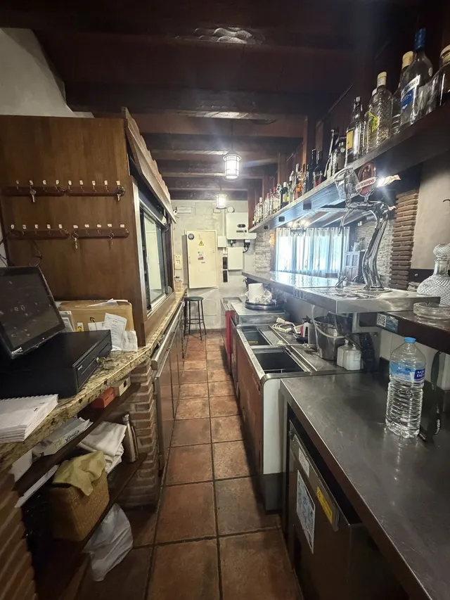 Restaurante 350m² en venta - Costa Del Sol — 6