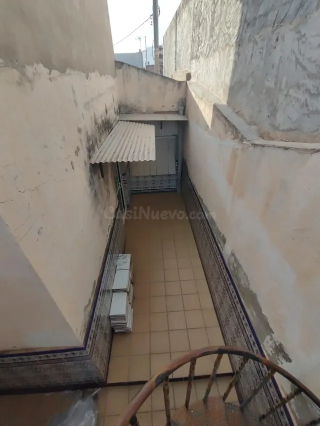 Amplia casa en venta en Los Montesinos - foto 4
