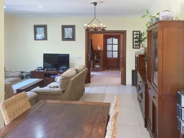 Chalet de lujo con piscina y vistas parciales al mar - foto 4