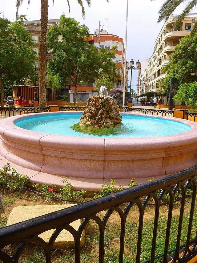 FANTASTICO APARTAMENTO EN EL CENTRO DE TORREVIEJA, IDEAL PARA PAREJAS O PERSONAS SOLTERAS — 17
