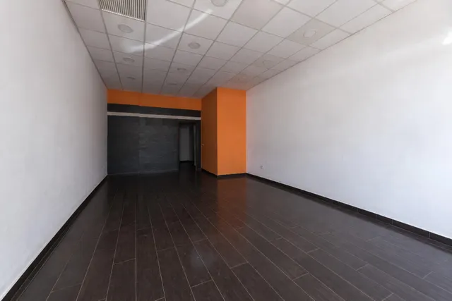 Local en venta — 28
