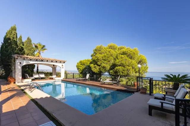 Fantastica Villa mediterránea con vistas panorámicas al mar en Las Rotas — 9