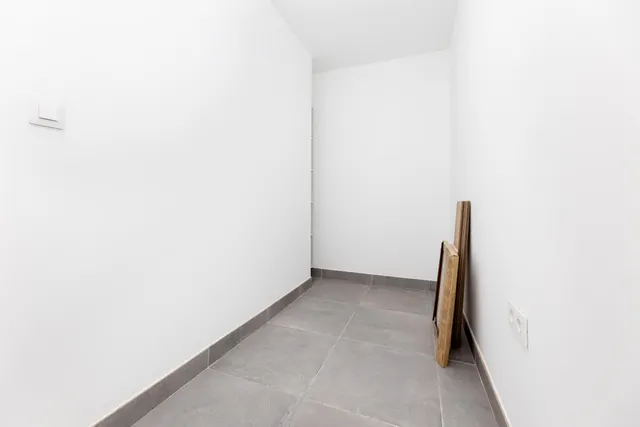 ¡¡¡ INVERSORES !!! GRAN OPORTUNIDAD SE VENDE PISO EN JUAN PABLO II GRANADA — 22