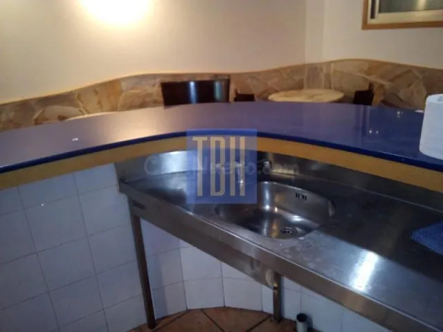 Local comercial en alquiler en Universidad - foto 2