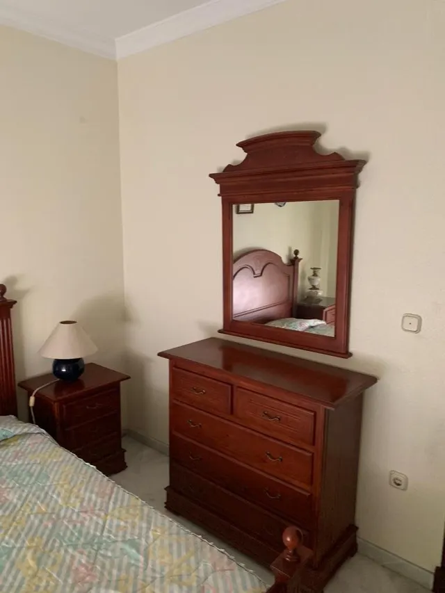 Gran casa con garajes y local comercial — 19