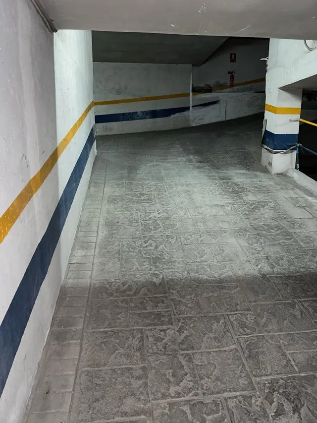 DOS PLAZAS DE GARAJE MAS TRASTERO ZONA CENTRO!!! - foto 5