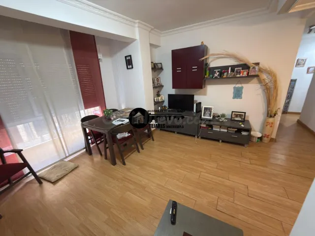 INMOBILIARIA TEJARES VENDE PISO ZONA CENTRO - foto 2
