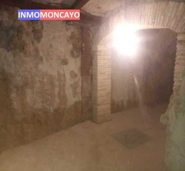 SE VENDE BAR CON BODEGA ANTIGUA EN BORJA — 8
