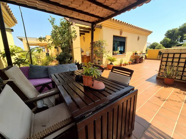 Riviera del Sol - Ático, 2 Dormitorios, Terraza, Piscina y Jardín — 25