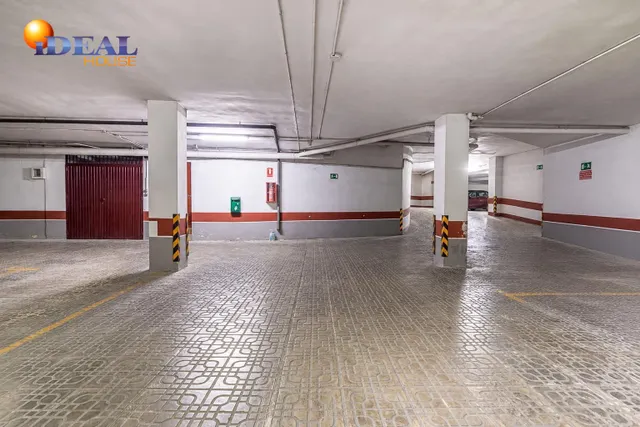 PLAZA DE GARAJE JUNTO A RECOGIDAS — 7