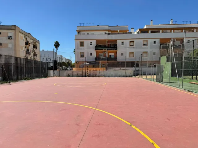 PISO EN PUERTAS DEL SUR CON PISCINA Y GARAJE - foto 4