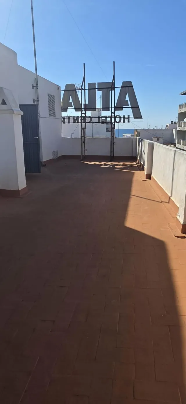 Hotel central Torrevieja — oportunidad de inversión hotelera en el centro de la ciudad — 4