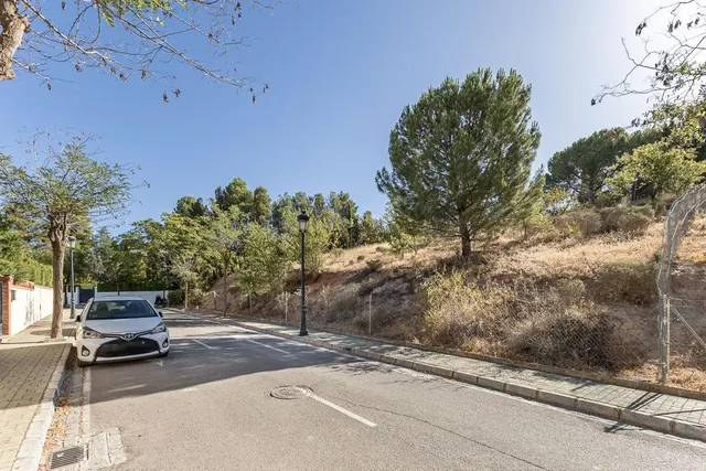 PARCELA 610 M2 EN CORTIJO DE LA LUZ, OTURA. — 4