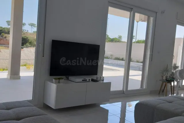 Casa pareada de grandes espacios y calidad — 6