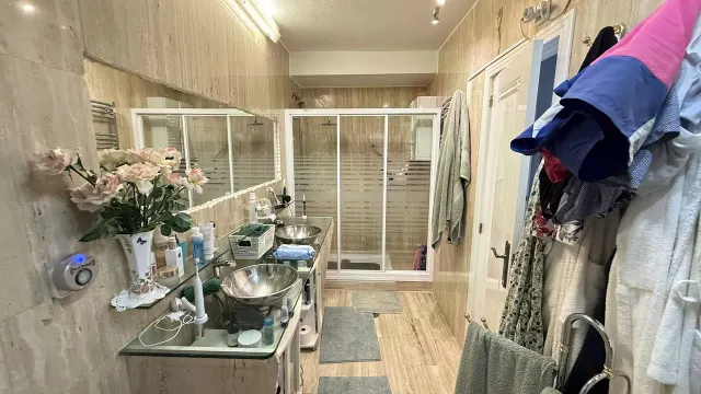 Villa 5 habitaciones 214m² en venta - Villamartin — 37