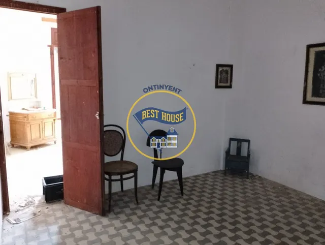CASA HISTÓRICA CON TERRENO URBANO A LA VENTA EN MONTAVERNER!!! — 35