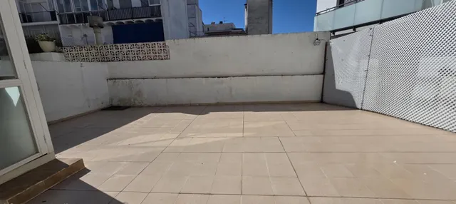 Planta baja luminosa con terraza de 35 m2 en Poble Sec, Sitges — 29