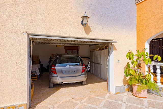 Villa mediterránea con vistas al valle a la venta en el centro de Alcalalí — 15