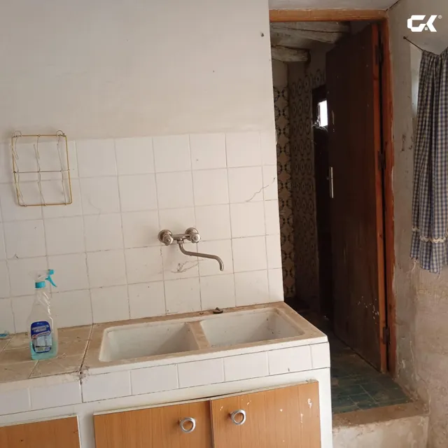 Casa con alma en Zarcilla de Ramos: arcos, vigas y un patio que espera — 36