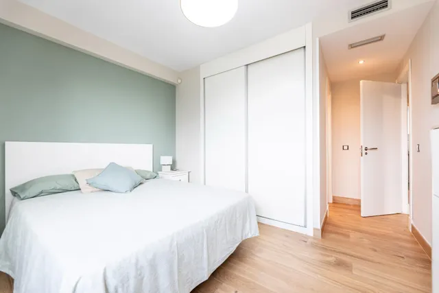 ÁTICO CON TERRAZA, GARAJE Y TRASTERO EN ADELFAS – 2 DORMITORIOS, 2 BAÑOS, PISCINA Y GIMNASIO — 17