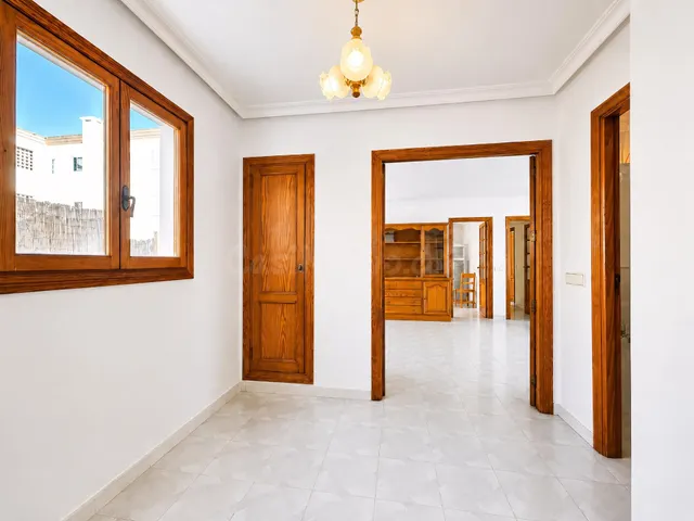 Piso en Venta en Calle Joan Tur Tur. - foto 2