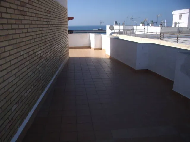 BONITO ATICO A LA VENTA JUNTO A PASEO MARITIMO — 11