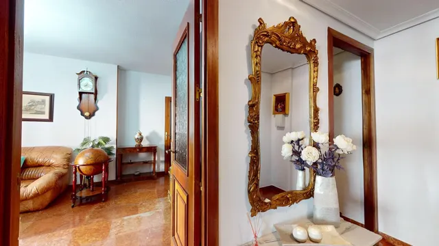 Amplio piso de 141 m2 con cochera y trastero en calle Gonzalo Ximénez de Quesada — 9
