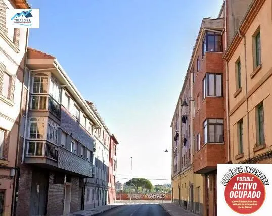 Venta de piso en Armunia - Leon
