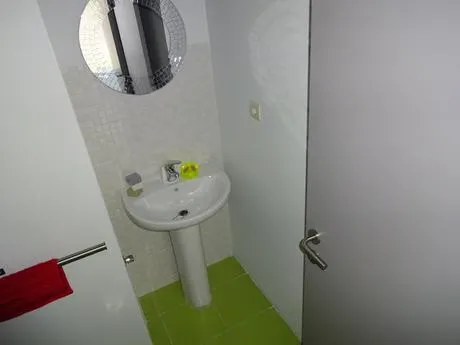LOCAL COMERCIAL EN PERFECTO ESTADO MUY CERCA DE CENTRO COMERCIAL AS CANCELAS — 14