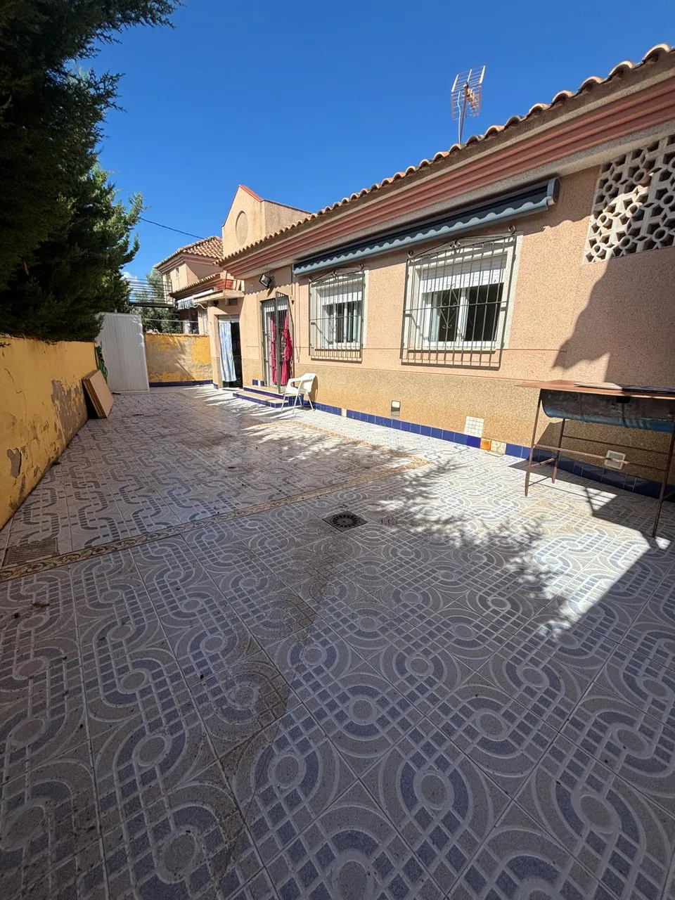 Estupenda casa con gran espacio exterior
