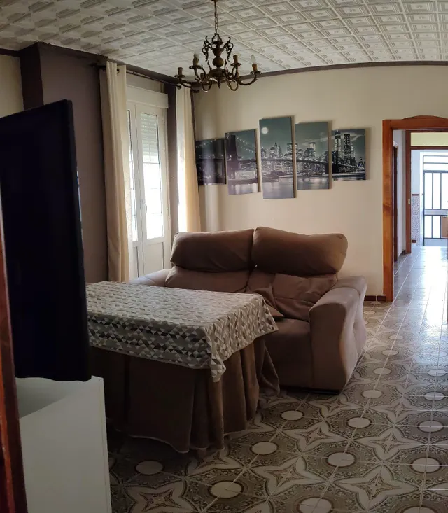SE VENDE  CASA EN CANTORIA ( ALMERÍA ), DE 5 habitaciones Y GARAJE. — 10