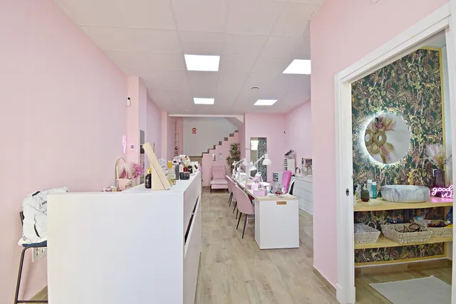 ¡Oportunidad única! Local comercial totalmente reformado en exclusiva — 4