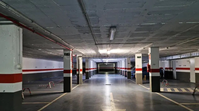 Oportunidad en Mairena del Aljarafe: Plazas de garaje con ha - foto 5