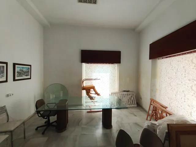 Estupendo Local en alquiler — 7