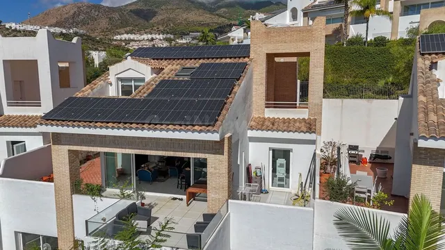 Villa 4 habitaciones 332m² en venta - Benalmádena Costa - foto 4
