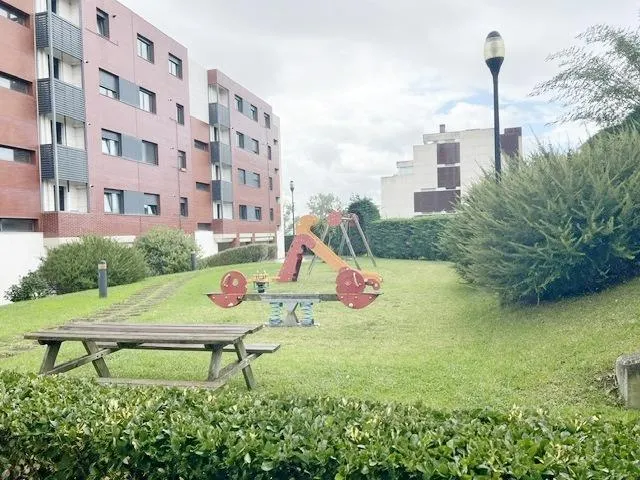 Piso en Urbanización privada con piscina — 18