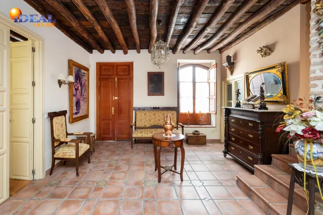 GRAN CASA EN ALBAICÍN BAJO. — 5
