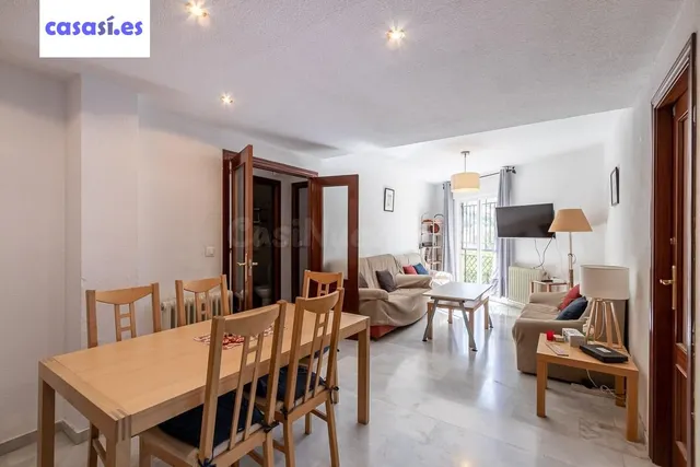 ¡¡Fantástico piso de 7 habitaciones en zona Avd. Cervantes !! — 2