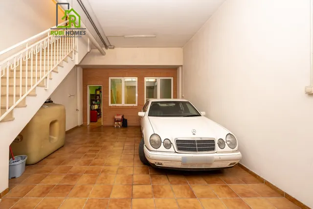 En venta casa unifamiliar en recinto cerrado en Granada capital — 40